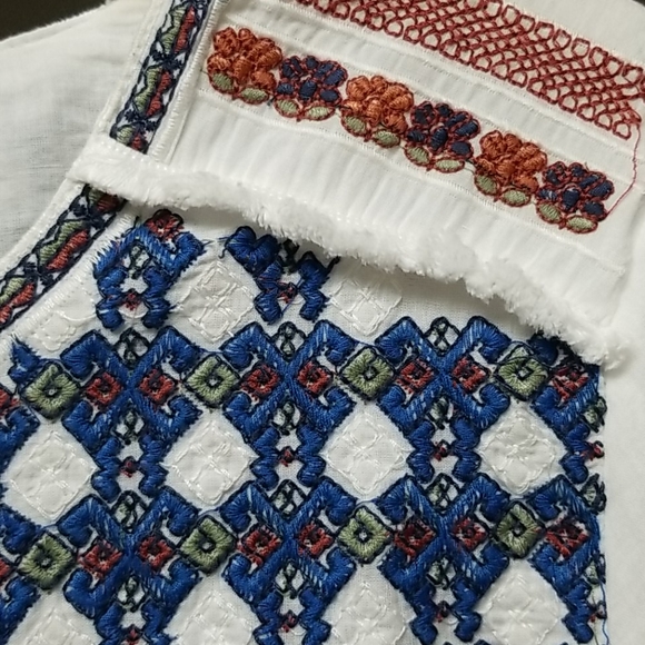 Beulah embroidered blouse - Picture 5 of 7